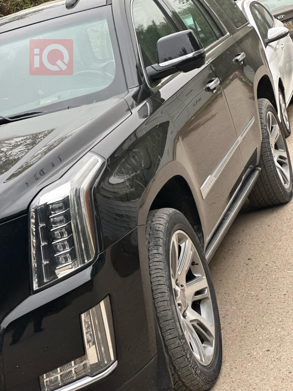 كاديلاك اسكاليد